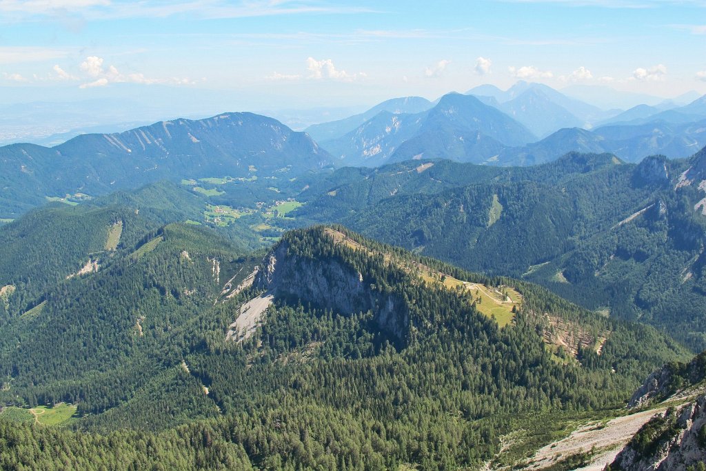 106 noch ein Blick ins Bodental mit dem Singerberg den wir am ersten Tag bestiegen haben.jpg